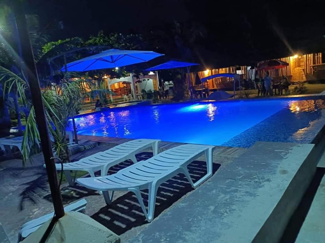 Rrj'S Beach Resort Ослоб Экстерьер фото